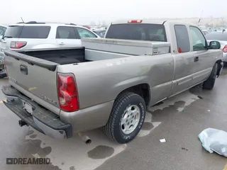 2003 Chevrolet Silverado 1500 LS with VIN 2GCEC19T131395606, listed as a IAAI auction lot 41969804 with 273,611 mi miles. Bid and sale history available at carsss.com. Image 4.
