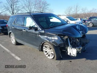 2016 Ford Explorer with VIN 1FM5K8B85GGB38812, listed as a IAAI auction lot 41757370 with 84,281 mi miles and . Bid and sale history available at carsss.com. Image 1.