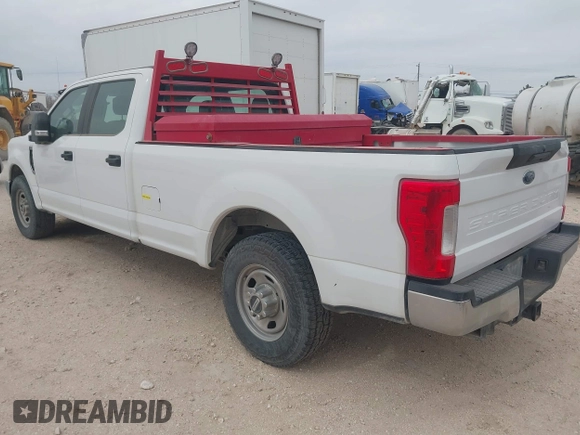 2017 Ford F-350 XL with VIN 1FT7W3AT2HED60747, listed as a IAAI auction lot 41734657 with 182,577 mi miles and . Bid and sale history available at DreamBid. Image 3.
