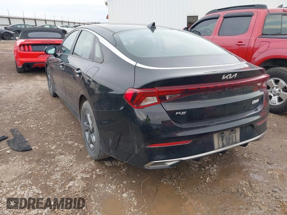 2022 Kia K5 LXS with VIN 5XXG14J28NG121187, listed as a IAAI auction lot 41660735 with 58,185 mi miles. Bid and sale history available at carsss.com. Image 3.