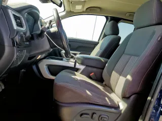 2021 Nissan Titan z VIN 1N6AA1CF8MN520167, wystawiony jako Copart lot #47062765 z przebiegiem 191 189 mil mil oraz Czysty tytuł • Clean title. Historia ofert i sprzedaży dostępna na DreamBid. Obrazek 7.