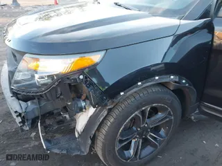 2015 Ford Explorer Sport with VIN 1FM5K8GT5FGC44009, listed as a IAAI auction lot 41434177 with 102,918 mi miles. Bid and sale history available at carsss.com. Image 17.