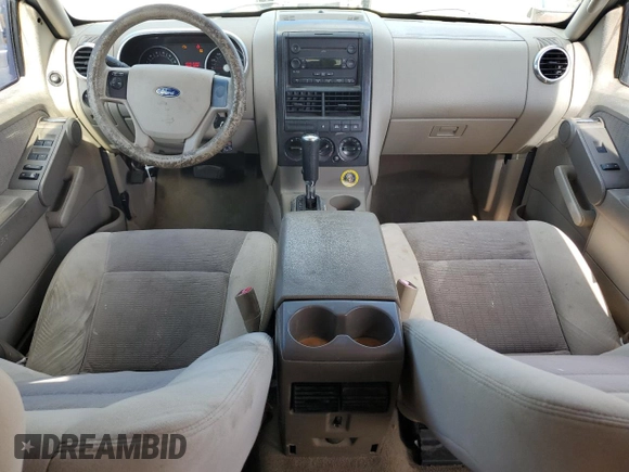 2007 Ford Explorer XLT z VIN 1FMEU73867UA47570, wystawiony jako Copart lot #56830095 z przebiegiem 207 932 mil mil oraz Szkoda całkowita • Salvage title. Historia ofert i sprzedaży dostępna na DreamBid. Obrazek 8.