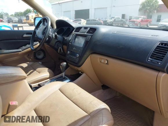 2006 Acura MDX Touring w/Navi with VIN 2HNYD18886H530531, listed as a IAAI auction lot 42045364 with 174,528 mi miles. Bid and sale history available at carsss.com. Image 5.