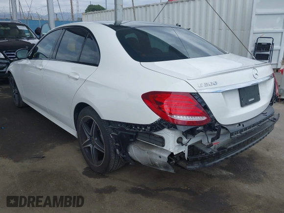 2018 Mercedes-Benz E 300 with VIN WDDZF4JB0JA371240, listed as a IAAI auction lot 42061937 with 66,167 mi miles and . Bid and sale history available at DreamBid. Image 3.