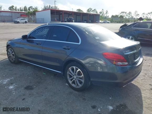 2015 Mercedes-Benz C-Class C 300 with VIN 55SWF4JB7FU084505, listed as a IAAI auction lot 41932523 with 1 mi miles. Bid and sale history available at carsss.com. Image 3.
