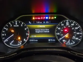 2016 Nissan Maxima SV z VIN 1N4AA6AP4GC415952, wystawiony jako IAAI lot #41806306 z przebiegiem 131 612 mil mil oraz . Historia ofert i sprzedaży dostępna na DreamBid. Obrazek 7.