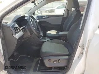 2023 Volkswagen Taos SE z VIN 3VVNX7B26PM301101, wystawiony jako Copart lot #65414164 z przebiegiem Nie podano mil oraz Szkoda całkowita • Salvage title. Historia ofert i sprzedaży dostępna na DreamBid. Obrazek 7.