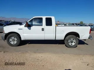 2005 Ford Super Duty F-250 XL with VIN 1FTNX20565EA76826, listed as a IAAI auction lot 41654542 with 279,363 mi miles. Bid and sale history available at carsss.com. Image 14.