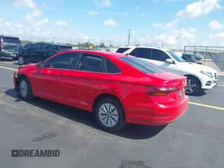 2019 Volkswagen Jetta S z VIN 3VWC57BUXKM029610, wystawiony jako IAAI lot #42334649 z przebiegiem 34 072 mil mil oraz . Historia ofert i sprzedaży dostępna na DreamBid. Obrazek 3.