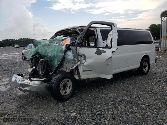 2005 Chevrolet Express Passenger with VIN 1GAHG39U951128186, listed as a Copart auction lot 64860954 with 0 mi miles and Non Repairable. Bid and sale history available at carsss.com. Image 1.