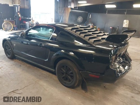 2009 Ford Mustang with VIN 1ZVHT80N695142483, listed as a IAAI auction lot 42672035 with 201,019 mi miles and . Bid and sale history available at DreamBid. Image 3.
