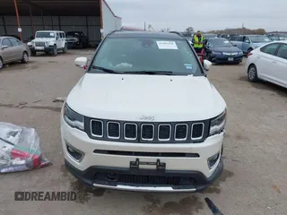 2021 Jeep Compass Limited with VIN 3C4NJCCB5MT588102, listed as a IAAI auction lot 41105108 with 24,972 mi miles. Bid and sale history available at carsss.com. Image 12.