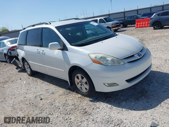 2006 Toyota Sienna XLE with VIN 5TDZA22C06S576958, listed as a IAAI auction lot 41978892 with 257,598 mi miles. Bid and sale history available at carsss.com. Image 1.
