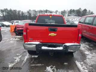 2012 Chevrolet Silverado 1500 LT with VIN 1GCRCSE07CZ275383, listed as a IAAI auction lot 41535037 with 56,479 mi miles. Bid and sale history available at carsss.com. Image 17.