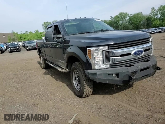 2019 Ford F-350 XL with VIN 1FT8W3BT6KEG62648, listed as a Copart auction lot 60870445 with 68,063 mi miles and Salvage title. Bid and sale history available at DreamBid. Image 13.