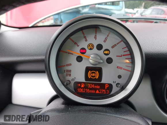 2010 MINI Hardtop with VIN WMWMF3C51ATZ65259, listed as a IAAI auction lot 42248896 with 106,216 mi miles and . Bid and sale history available at DreamBid. Image 7.