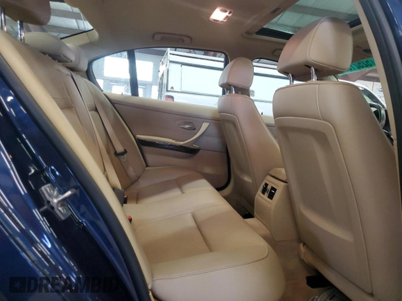 2011 BMW 3 Series 328i xDrive with VIN WBAPK5C52BA657907, listed as a Copart auction lot 52521585 with 131,721 mi miles and Salvage Title. Bid and sale history available at carsss.com. Image 10.