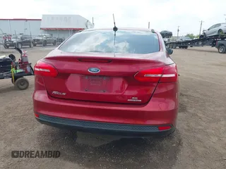 2015 Ford Focus SE with VIN 1FADP3F24FL323536, listed as a IAAI auction lot 41876148 with 221,050 mi miles. Bid and sale history available at carsss.com. Image 17.