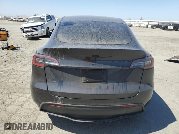 2024 Tesla Model Y z VIN 7SAYGDED7RF050963, wystawiony jako Copart lot #60683895 z przebiegiem 23 100 mil mil oraz Czysty tytuł • Clean title. Historia ofert i sprzedaży dostępna na DreamBid. Obrazek 6.