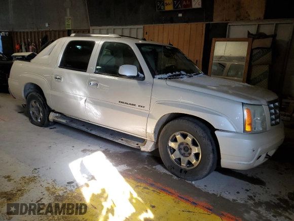 2004 Cadillac Escalade EXT z VIN 3GYEK62N04G145188, wystawiony jako Copart lot #88685905 z przebiegiem Nie podano mil oraz Szkody całkowita. Historia ofert i sprzedaży dostępna na DreamBid. Obrazek 4.