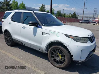 2017 Land Rover Discovery HSE Luxury with VIN SALRHBBV7HA045066, listed as a IAAI auction lot 42132061 with 95,919 mi miles. Bid and sale history available at carsss.com. Image 1.