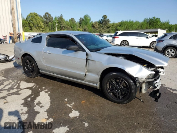 2014 Ford Mustang V6 with VIN 1ZVBP8AM7E5306060, listed as a Copart auction lot 53720565 with 130,024 mi miles and Salvage Title. Bid and sale history available at DreamBid. Image 4.