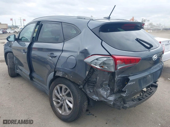 2016 Hyundai Tucson SE with VIN KM8J33A44GU176739, listed as a IAAI auction lot 41901421 with 85,377 mi miles. Bid and sale history available at carsss.com. Image 3.