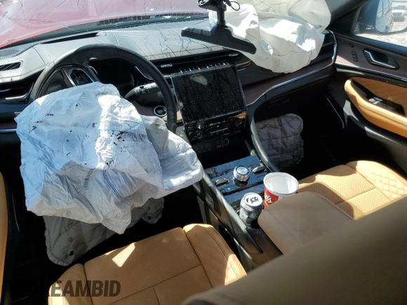 2024 Jeep Grand Cherokee Summit with VIN 1C4RJKET2R8578411, listed as a Copart auction lot 59039154 with Not provided miles and Salvage title. Bid and sale history available at DreamBid. Image 8.