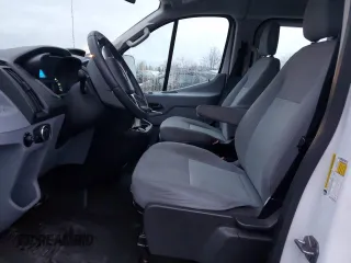2019 Ford Transit Passenger XL with VIN 1FBZX2ZM1KKA20676, listed as a Copart auction lot 84971384 with 59,080 mi miles and Clean Title. Bid and sale history available at DreamBid. Image 7.