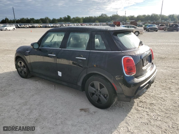 2022 MINI Hardtop 4 Door Cooper S with VIN WMW53DK02N2R85525, listed as a Copart auction lot 84066604 with 0 miles and Non Repairable. Bid and sale history available at carsss.com. Image 2.