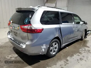 2018 Toyota Sienna LE Auto Access Seat with VIN 5TDKZ3DC1JS926071, listed as a Copart auction lot 45934695 with 0 mi miles and Salvage Title. Bid and sale history available at carsss.com. Image 3.