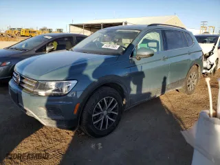 2019 Volkswagen Tiguan SE with VIN 3VV2B7AX7KM084505, listed as a Copart auction lot 45936915 with 49,539 mi miles and Salvage Title. Bid and sale history available at carsss.com. Image 1.