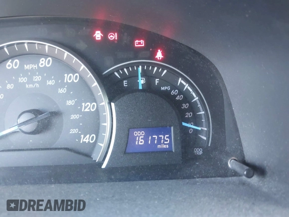 2012 Toyota Camry L z VIN 4T1BF1FK9CU575423, wystawiony jako IAAI lot #41665579 z przebiegiem 161 775 mil mil oraz . Historia ofert i sprzedaży dostępna na DreamBid. Obrazek 7.