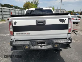 2018 Chevrolet Colorado 2WD Z71 z VIN 1GCGSDEA5J1165569, wystawiony jako Copart lot #56703285 z przebiegiem 101 894 mil mil oraz Szkoda całkowita • Salvage title. Historia ofert i sprzedaży dostępna na DreamBid. Obrazek 6.
