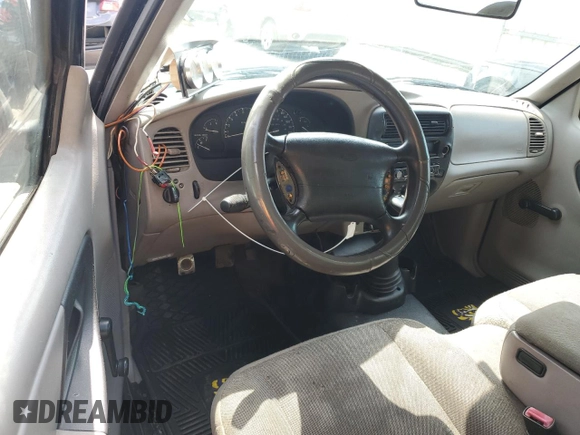 2000 Ford Ranger XL with VIN 1FTYR10V8YPA69175, listed as a Copart auction lot 55406755 with 218,143 mi miles and Salvage Title. Bid and sale history available at carsss.com. Image 8.