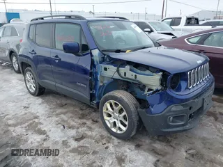 2017 Jeep Renegade Latitude with VIN ZACCJBBB4HPG10655, listed as a IAAI auction lot 41660630 with 118,072 mi miles. Bid and sale history available at carsss.com. Image 1.
