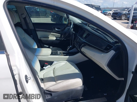 2015 Kia K900 Luxury with VIN KNALW4D49F6019018, listed as a IAAI auction lot 42594496 with 144,028 mi miles and . Bid and sale history available at DreamBid. Image 5.