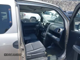 2004 Honda Element EX with VIN 5J6YH28524L008283, listed as a IAAI auction lot 41949628 with 106,664 mi miles and . Bid and sale history available at DreamBid. Image 5.
