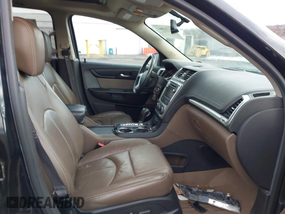2014 GMC Acadia SLT with VIN 1GKKVSKD8EJ263798, listed as a IAAI auction lot 41333061 with 145,637 mi miles. Bid and sale history available at carsss.com. Image 5.