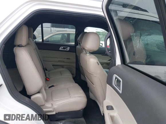 2014 Ford Explorer XLT z VIN 1FM5K7D87EGC46837, wystawiony jako IAAI lot #41951861 z przebiegiem Nie podano mil oraz . Historia ofert i sprzedaży dostępna na DreamBid. Obrazek 8.