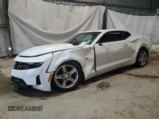 2020 Chevrolet Camaro 1LT with VIN 1G1FB1RX2L0110202, listed as a Copart auction lot 84467554 with 117,103 mi miles and Clean Title. Bid and sale history available at carsss.com. Image 1.