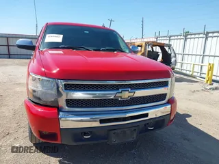 2011 Chevrolet Silverado 1500 LT with VIN 3GCPCSE02BG351470, listed as a IAAI auction lot 41899663 with 293,511 mi miles and . Bid and sale history available at DreamBid. Image 12.
