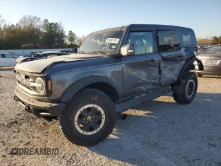 2021 Ford Bronco z VIN 1FMEE5DP7MLB03461, wystawiony jako Copart lot #38855184 z przebiegiem 6 684 mil mil oraz Szkoda całkowita • Salvage title. Historia ofert i sprzedaży dostępna na DreamBid. Obrazek 1.
