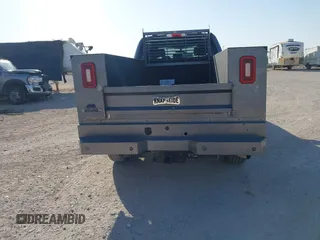 2022 Ford F-350 with VIN 1FT7W3BN6NEE67585, listed as a IAAI auction lot 42010241 with 30,341 mi miles and . Bid and sale history available at DreamBid. Image 16.
