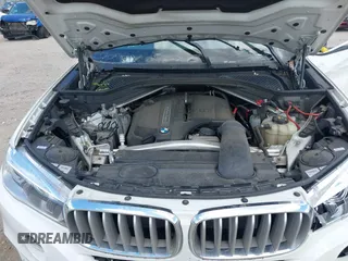 2017 BMW X5 xDrive35i z VIN 5UXKR0C30H0X79365, wystawiony jako IAAI lot #42209393 z przebiegiem Nie podano mil oraz . Historia ofert i sprzedaży dostępna na DreamBid. Obrazek 10.