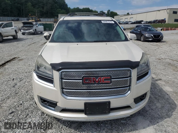 2015 GMC Acadia Denali z VIN 1GKKVTKD3FJ180335, wystawiony jako Copart lot #56967215 z przebiegiem 119 878 mil mil oraz Szkoda całkowita • Salvage title. Historia ofert i sprzedaży dostępna na DreamBid. Obrazek 5.