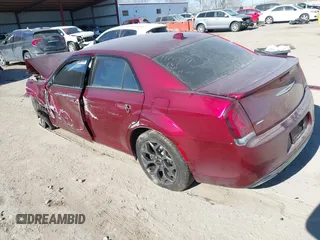2018 Chrysler 300 with VIN 2C3CCAGG0JH269100, listed as a IAAI auction lot 41448431 with 91,034 mi miles. Bid and sale history available at carsss.com. Image 3.
