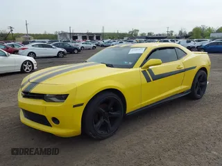 2014 Chevrolet Camaro LT with VIN 2G1FB1E35E9253494, listed as a IAAI auction lot 42102475 with 85,833 mi miles. Bid and sale history available at carsss.com. Image 2.