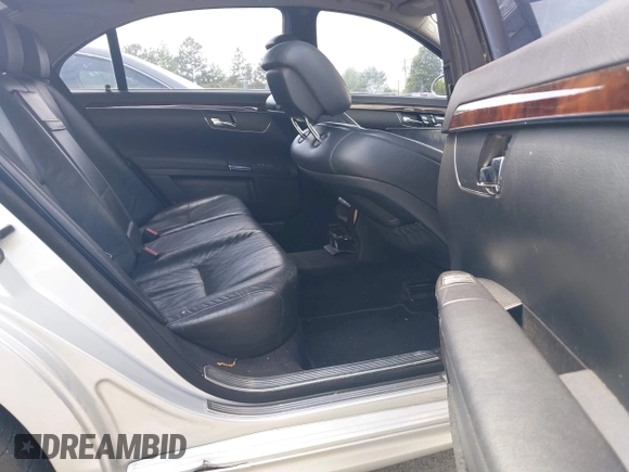 2007 Mercedes-Benz S 550 with VIN WDDNG71XX7A107346, listed as a IAAI auction lot 42090198 with 239,083 mi miles and . Bid and sale history available at DreamBid. Image 8.